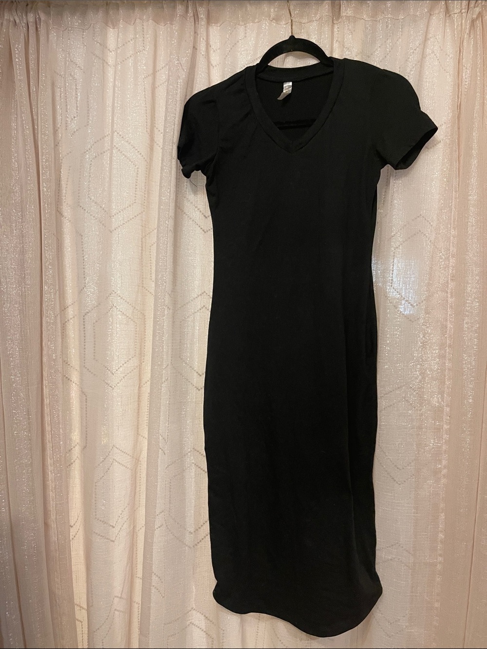 Love Nation Black V-Neck Short Sleeve Midi Dress